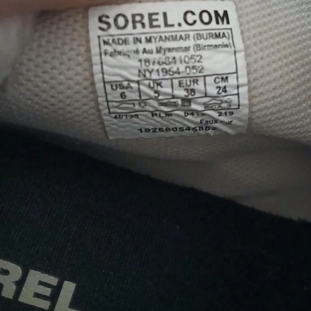 Sorel Out 'N About Plus Waterproof Duck Boots Gray Wool Tan Leather 6 Gorpcore